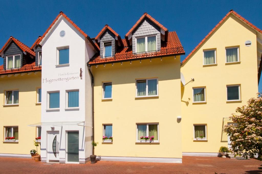 Hotel & Restaurant Hugenottengarten Friedrichsdorf Exterior foto